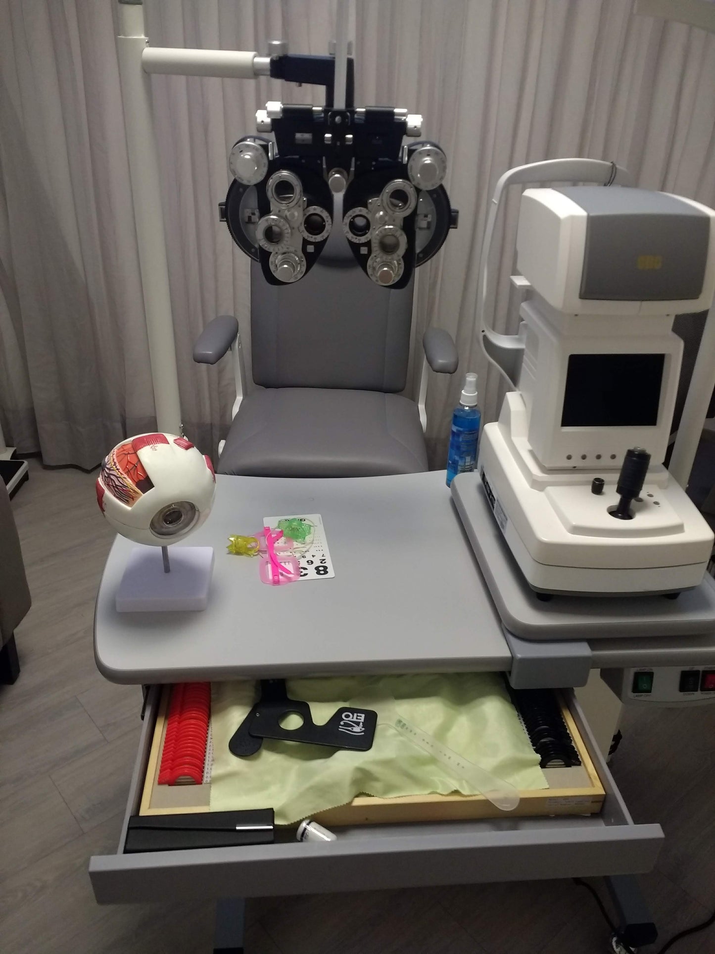 Mesa de Elevación Cajón Poste Foroptor Amplia 233cp180a